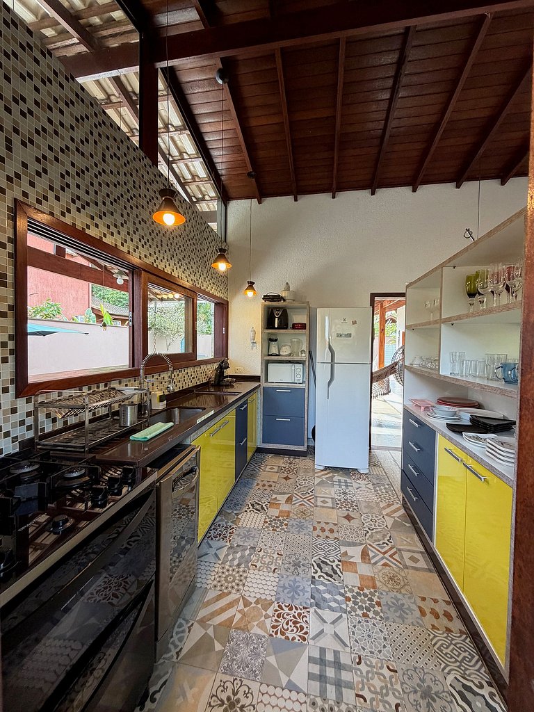 Casa Itamambuca / Piscina/ Jacuzzi/ 4 Suites com Ar