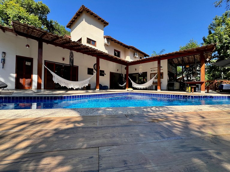 Casa Itamambuca / Piscina/ Jacuzzi/ 4 Suites com Ar
