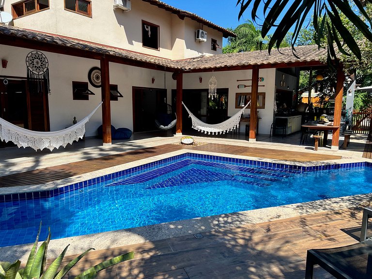 Casa Itamambuca / Piscina/ Jacuzzi/ 4 Suites com Ar