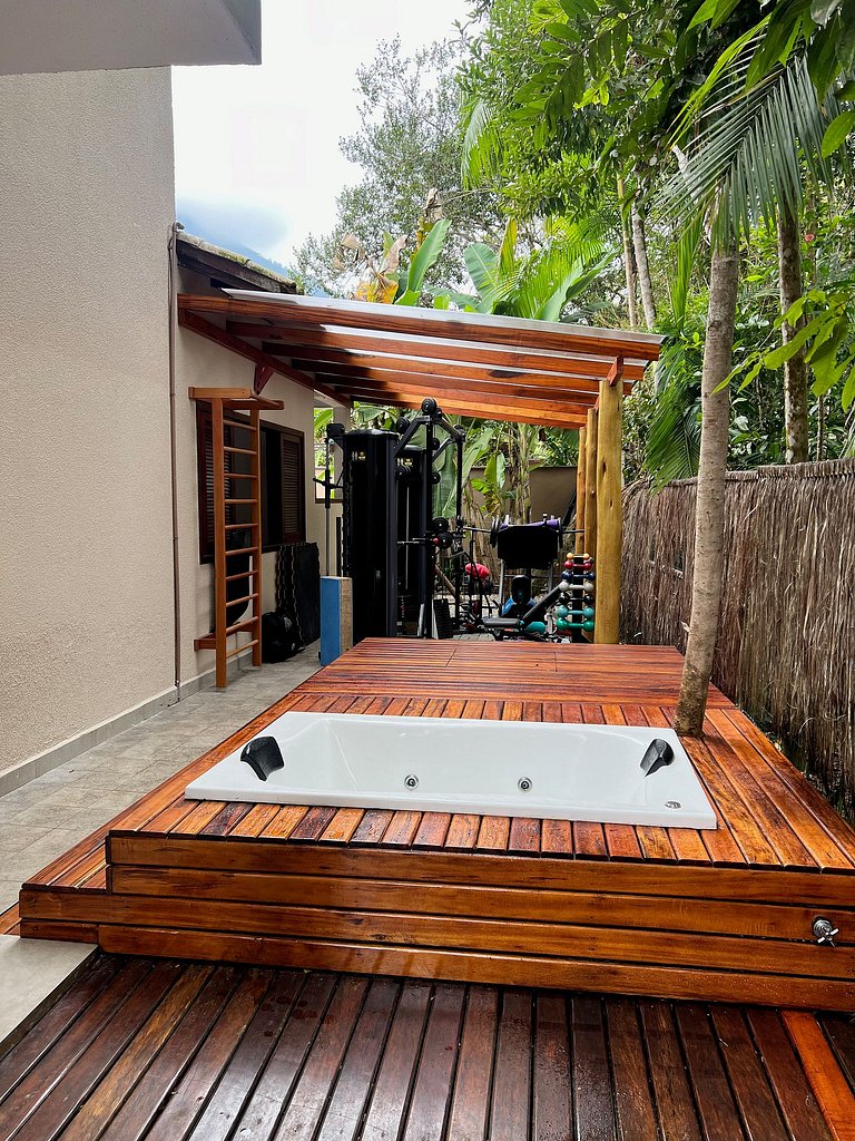 Casa Itamambuca / Piscina/ Jacuzzi/ 4 Suites com Ar