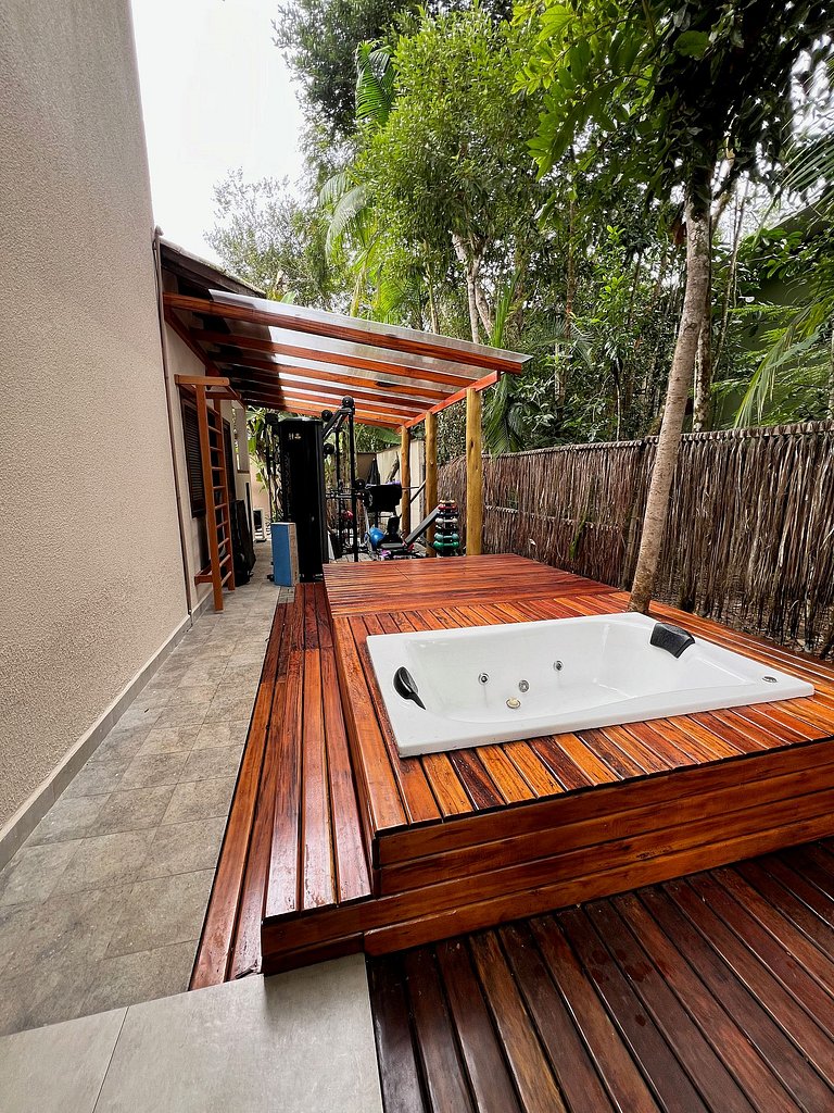 Casa Itamambuca / Piscina/ Jacuzzi/ 4 Suites com Ar
