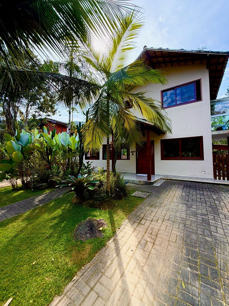Casa Itamambuca / Piscina/ Jacuzzi/ 4 Suites com Ar